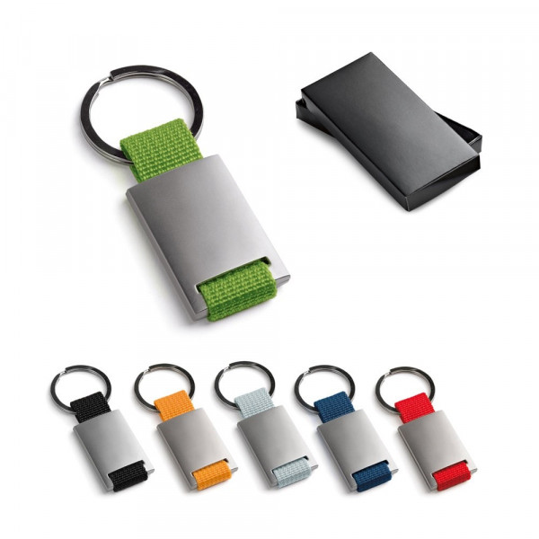 GRIPITCH. Metalen en webbing sleutelhanger